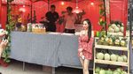 Cantiknya Ploychanok, Penjual Smoothies yang Doyan Makan