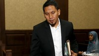 Uang itu diberikan ke Irwandi agar proyek pembangunan di Bener Meriah yang sumber dananya dari Dana Otonomi Khusus Aceh (DOKA) atau dana otsus dapat dikerjakan rekanan dari wilayah itu. Namun menurut KPK ada pula uang suap itu yang mengalir untuk pembiayaan Aceh Marathon.