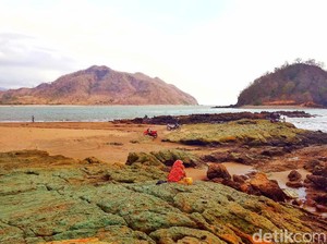 Pantai yang Cocok Buat Foto Prewedding di Dompu