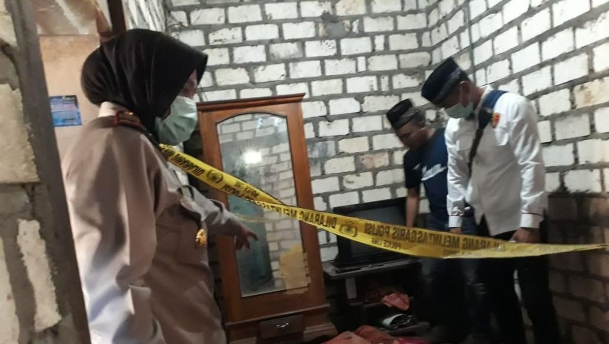 Diduga Cemburu, Kakek Wajib Bacok Tetangga Hingga Tewas