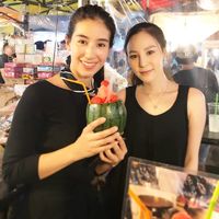 Ini Dia Penjual Smoothies Buah Cantik yang Sedang Viral 