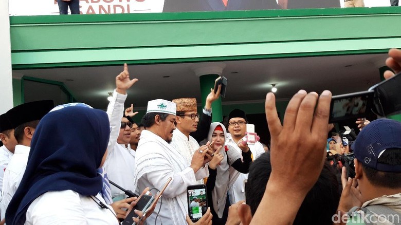 Sandi Enggan Relawan Sebut 2019GantiPresiden, Ini Gantinya Sandi Enggan Relawan Sebut 2019GantiPresiden, Ini Gantinya