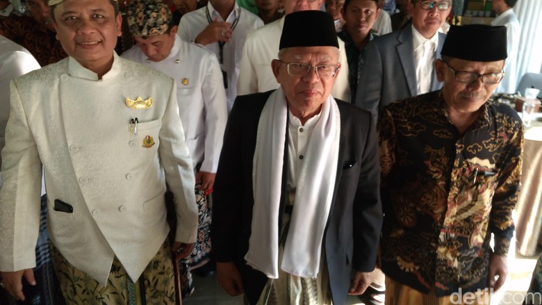 Sambangi Cirebon, Maruf Amin Bicara Peran Santri dan Jokowi Sambangi Cirebon, Maruf Amin Bicara Peran Santri dan Jokowi