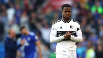 Ryan Sessegnon, Fulham. Pemain 18 tahun ini piawai tampil di sektor kiri, baik sebagai pemain bertahan maupun dimajukan lebih ke depan. Harganya bisa mencapai 25-30 juta pound sterling, tapi akan sepadan dengan potensinya. (Foto: Michael Steele/Getty Images)