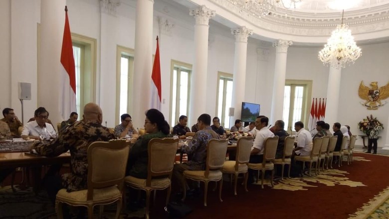 Rapat Persiapan OCC, Jokowi: Kita Ingin Bangun Kepercayaan Dunia Rapat Persiapan OCC, Jokowi: Kita Ingin Bangun Kepercayaan Dunia