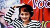 Artis senior Titi Qadarsih meninggal akibat kanker usus stadium empat di usia 73 tahun pada Oktober 2018 lalu setelah beberapa bulan sebelumnya sempat menjalani perawatan intensif. (Foto: Titi Qadarsih (Repro IG Female Digest))