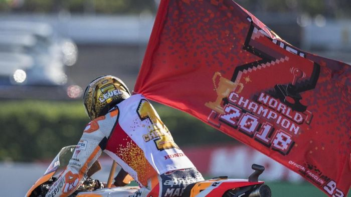 Marc Marquez merebut gelar juara dunia yang ketujuh (Mirco Lazzari gp/Getty Images) Marc Marquez merebut gelar juara dunia yang ketujuh (Mirco Lazzari gp/Getty Images)
