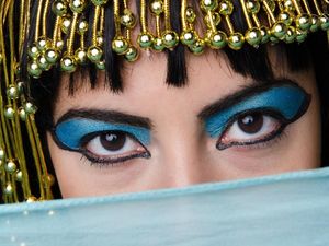 5 Influencer Dunia yang Viral Jauh Sebelum Medsos, Ada Cleopatra