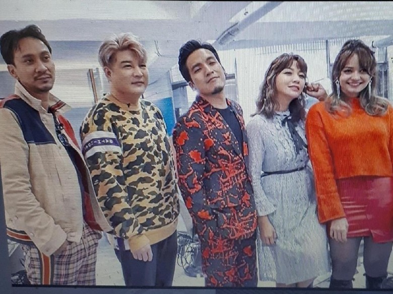 Hai K-Popers! Hesti Purwadinata Didandani Shindong SuJu Nih Hai K-Popers! Hesti Purwadinata Didandani Shindong SuJu Nih