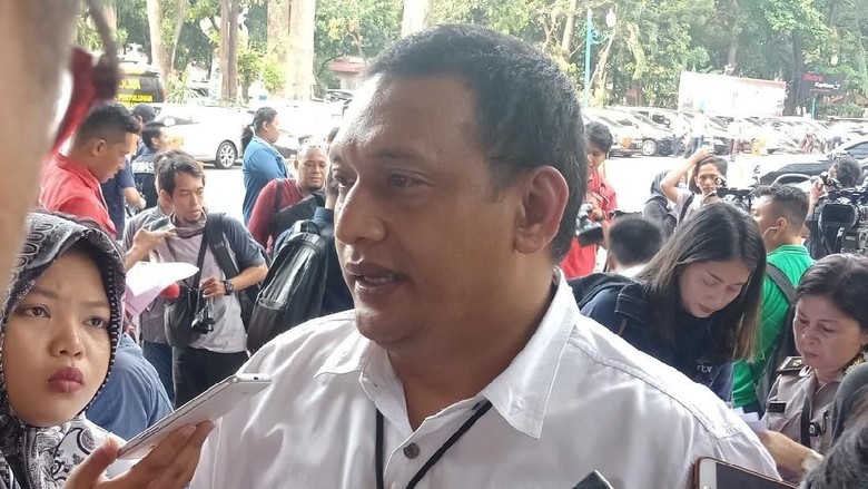 Polisi Periksa 9 Saksi Terkait Peluru Nyasar ke DPR Polisi Periksa 9 Saksi Terkait Peluru Nyasar ke DPR