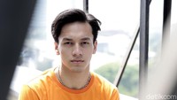 Jefri pun menjelma jadi sosok aktor idola di Tanah Air.