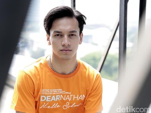 Guratan Kekecewaan Jefri Nichol Soal UU Ciptaker, Ikut Demo Turun ke Jalan