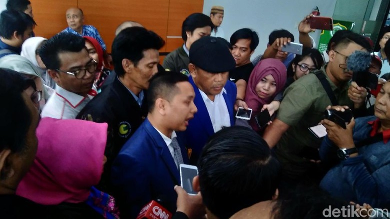 Eggi Sudjana Minta MUI Berfatwa soal Memilih Pemimpin Ingkar Janji Eggi Sudjana Minta MUI Berfatwa soal Memilih Pemimpin Ingkar Janji