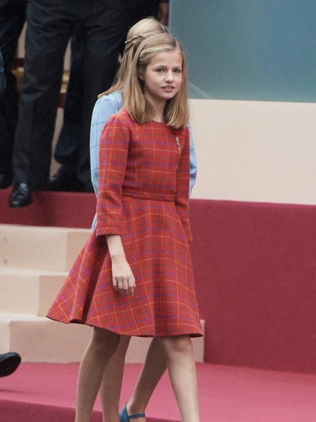 Gadis dengan nama lengkap Leonor de Todos itu adalah calon ratu Spanyol di masa depan. Jika suatu hari dia menjadi pemimpin kerajaan Inggris, Leaonor menjadi ratu pertama di Spanyol dalam dua abad terakhir. Sebelumnya, pemimpin kerajaan wanita pertama adalah Ratu Isabelle II yang bertahta pada 1833 sampai 1868.  Foto: Instagram