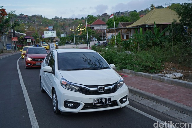 Adu Fitur LCGC Mahal, Mana yang Terlengkap?