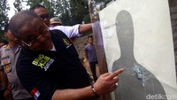 Uji tembak itu pun dihadiri  Kabid Humas Polda Metro Jaya Kombes Argo Yuwono, Kepala Bidang Balistik dan Metalurgi Forensik (Balmetfor) Puslabfor Mabes Polri, Kombes Ulung Kanjaya termasuk anggota Komisi III DPR Aboe Bakar Al-Habsyi.