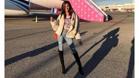 Ia pun sering pergi berkunjung ke berbagai negara. Bahkan, di negaranya sendiri ia juga sering jalan-jalan lho (cindybruna/Instagram)