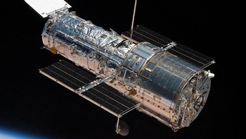 Hubble Space Telescope adalah teleskop luar angkasa yang dimiliki oleh NASA. Foto: NASA
