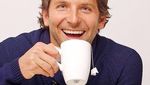 Makin Tua Makin Jadi! Ini Gantengnya Bradley Cooper Saat Jadi Chef