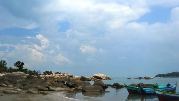 Pantai Penyusuk Pantai di Bangka