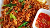  Yang ini gaya Thailand. Memakai bumbu yang pedas asam dan gurih, Dilengkapi sambal Bangkok jika kurang puas. Foto : Instagram @cooking_by_me_damsy