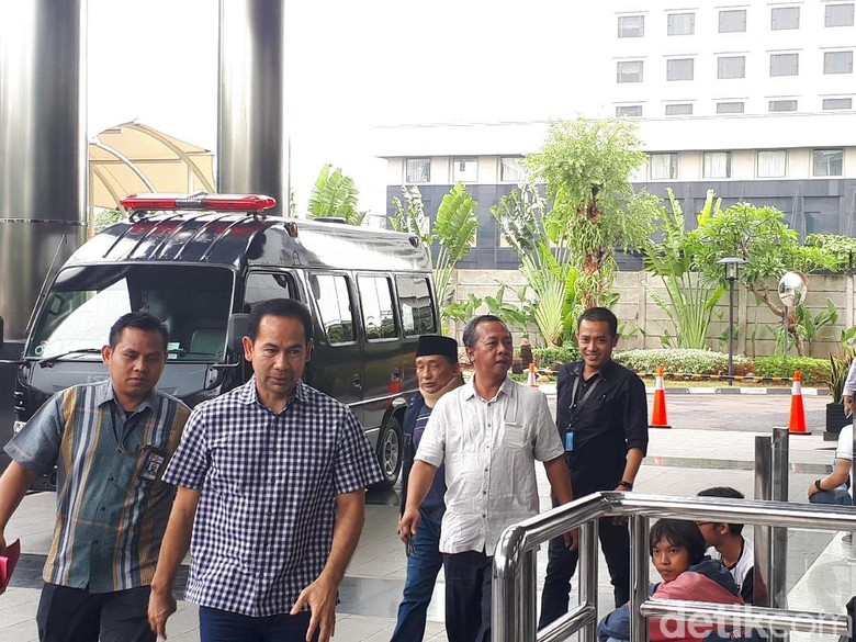 Wawan-Fuad Amin Juga Disebut Beri Suap di Sukamiskin, Statusnya? Wawan-Fuad Amin Juga Disebut Beri Suap di Sukamiskin, Statusnya?