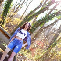 Prosedur itu harus dilakukan untuk memotong kemungkinan tumor akan menyebar dan datang kembali, ungkapnya. Foto: Instagram @tessnyder