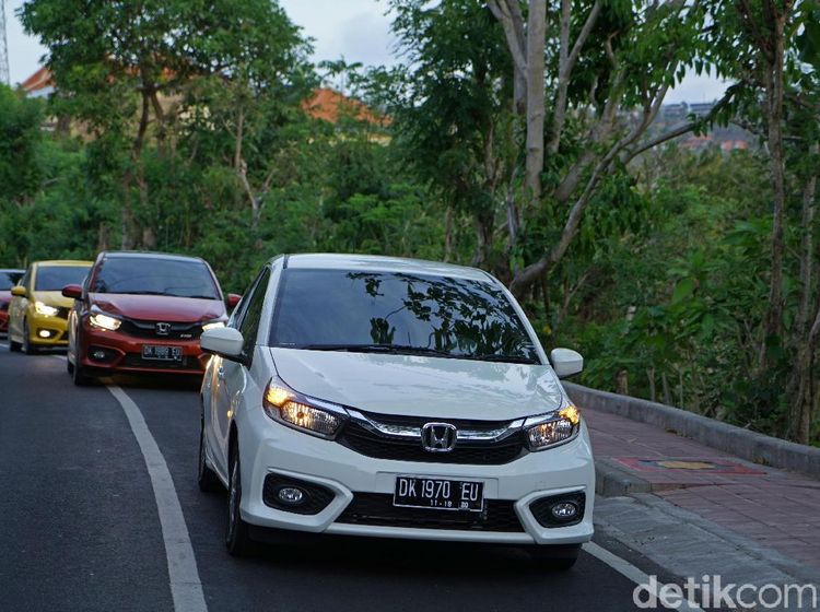 Mobil Baru Bernasib Mujur