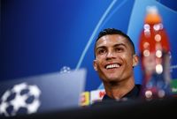 Cristiano Ronaldo yang punya bisnis perhotelan dan jarang dimiliki pesepakbola lain (Jan Kruger/Getty Images)