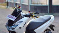 Demi mendongkrak tampilan Yamaha Lexi-nya supaya lebih sporty dan elegan, Ian Juno melakukan sejumlah pemasangan aksesori plug n play. Dok. Ian Juno.