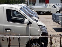 Berita Populer: 2 Mobil Esemka, Mitos Mendorong Mobil Matik