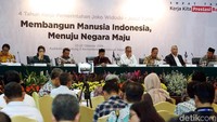 Sejumlah menteri Kabinet Kerja, memaparkan pencapaian kinerja selama empat tahun pemerintahan Joko Widodo-Jusuf Kalla.