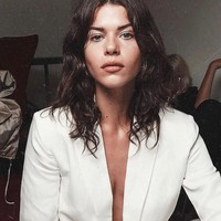 Model cantik Georgia Fowler banyak berjuang demi bisa tampil di fashion show tahunan Victorias Secret. Tak mudah baginya untuk tampil bersama model-model ternama dalam memamerkan lingerie.  Foto: dok. Instagram (@georgiafowler)