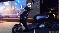 Investasi pada riset dan pengembangan akan ditingkatkan untuk memenuhi semua line up kendaraan. Kami akan mengenalkan lebih banyak produk di bawah merek Benelli Qianjiang. Skuter dan motor energi baru skutik akan menjadi fokus dari pengembangan riset dan pengembangan, ujarnya.