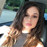 Aku ingin berkata pada diriku yang berusia 11 tahun, terima kasih untuk tidak menyerah, pungkasnya. Foto: Instagram @tessnyder