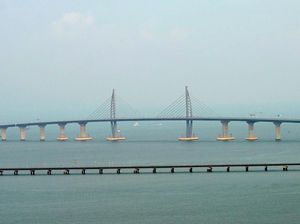 Mau Nikmati Jembatan Laut Terpanjang di Dunia? Ada Syaratnya