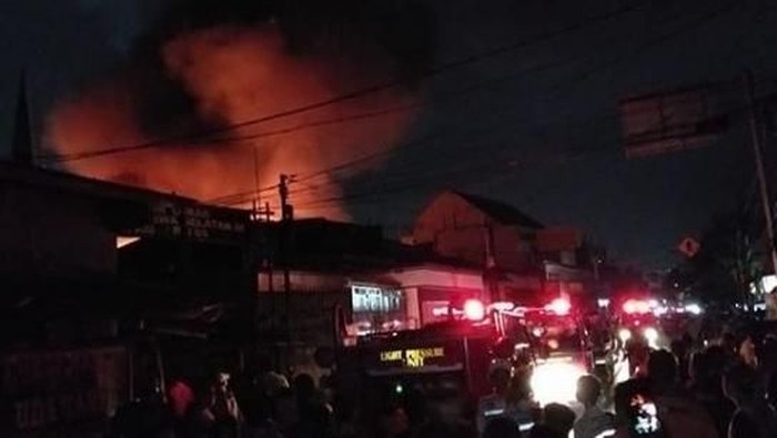 Tabung Gas Bocor, 3 Rumah di Johar Baru Hangus Terbakar