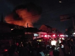 Tabung Gas Bocor, 3 Rumah di Johar Baru Hangus Terbakar
