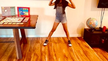 Dengan CoderMindz, anak-anak akan belajar prinsip-prinsip dasar AI seperti melatih model AI, inferensi dan adaptive learning. Keterampilan ini nantinya dapat digunakan anak-anak untuk membangun robot. Foto: Instagram