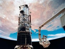 Serba Serbi Hubble, Teleskop Legendaris Melayang di Angkasa