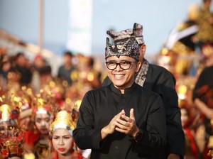 Majukan Wisata, Bupati Anas Buka Kursus Bahasa untuk 3.000 Warga
