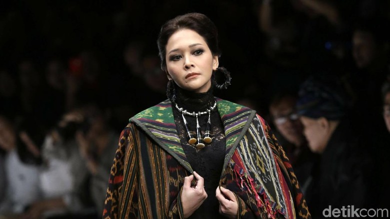 Maia Estianty Menghitung Jam, Heboh Nikah Besok Maia Estianty Menghitung Jam, Heboh Nikah Besok