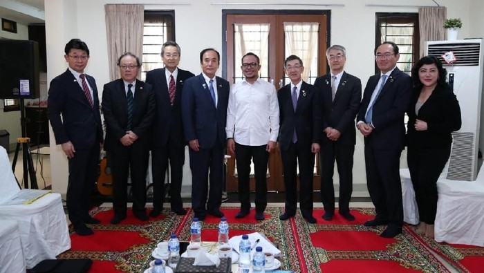 Perusahaan Jepang Incar Perawat Lansia dan Insinyur Indonesia