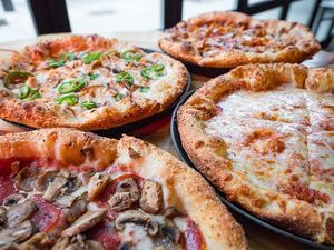 Tidak Ada yang Muncul di Pesta Pizza Ulang Tahunnya, Anak Ini Jadi Viral