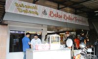 Bakso Bakar Trowulan: Pedas Gurih Mantap! Bakso Bakar yang Hits di Malang
