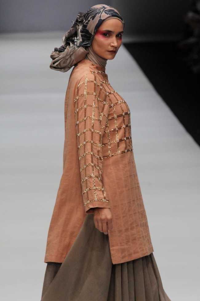 Adapun busana tradisional Korea hanbook diterjemahkan KAMI dalam bentuk outerwear bernuansa urban. Foto: Dok. KAMI