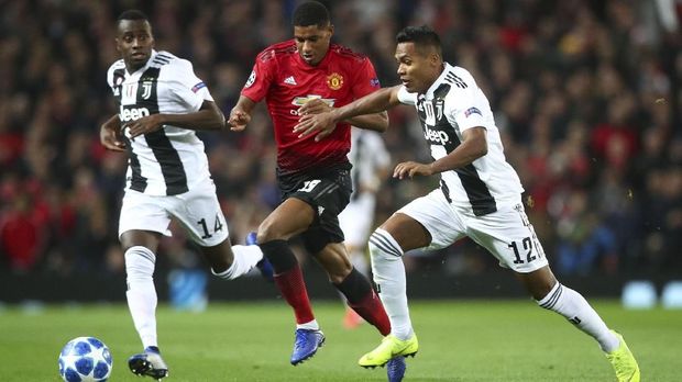 Man United must defeat Juventus to maintain their chances of qualifying for the knockout stages.