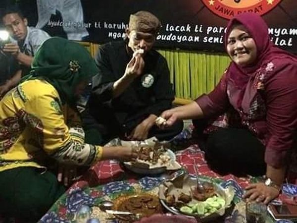 Sebelum Terciduk KPK, Bupati Neneng Hassanah Doyan Kulineran Juga