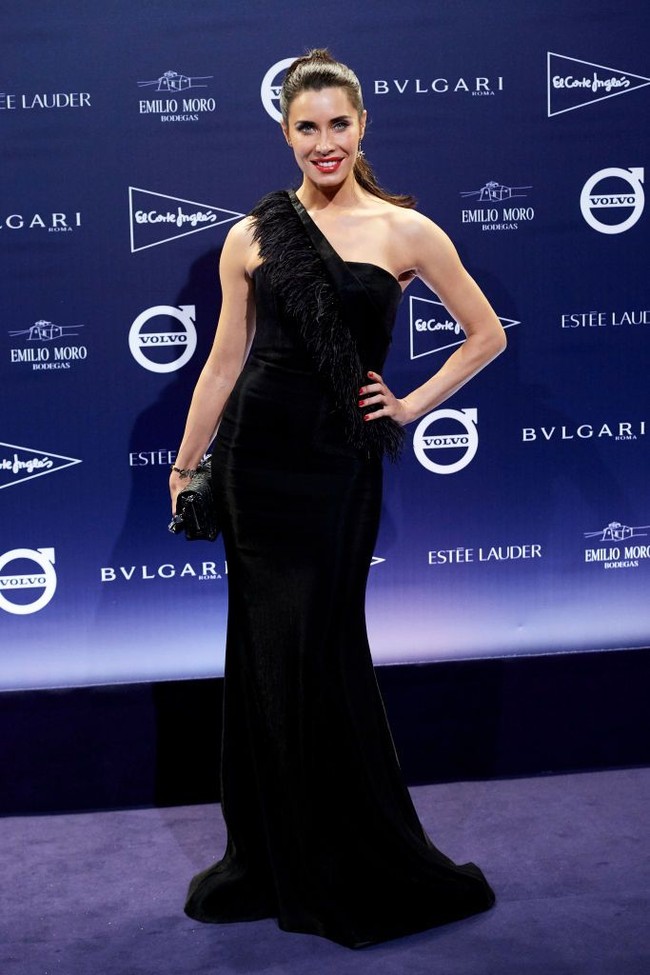 Pekerjaannya sebagai reporter televisi jugalah yang membawanya mengenal Sergio Ramos. Mereka bertemu di perayaan kemenangan Spanyol yang menjadi juara Piala Eropa pada 2012. Pesta tersebut diadakan di Madrid dan Pilar ditugaskan untuk meliputnya. Foto: Dok. Getty Images