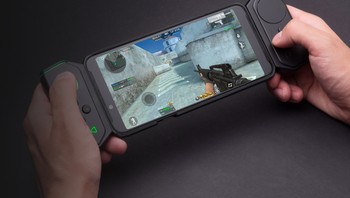 Xiaomi Blackshark tampil di posisi ke-5 dengan torehan 293544. Foto: Xiaomi Today